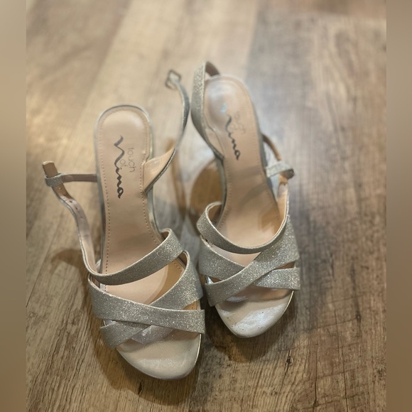women’s silver heels - Picture 3 of 5